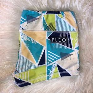 🟢FLEO Lucent Geo OG Shorts XL